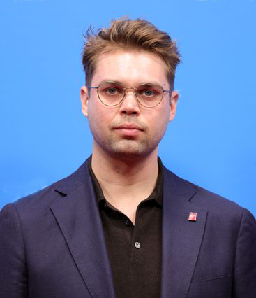 tl_files/dynamic_dropdown/Autoren/german-screenwriter-constantin-lieb-attends-premiere-'fabian-550nw-12063101av.jpg